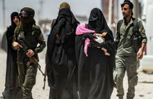 İngiliz basını: Operasyon IŞİD'i yeniden diriltme riski taşıyor