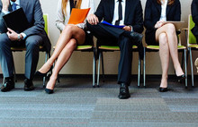 Uzmandan uyarı! Bacak bacak üstüne atmak sinir sıkışması yapıyor