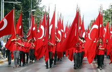 Danıştay 19 Mayıs'ı sınırlayan genelgeyi iptal etti