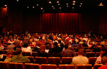 Bilim insanları açıkladı: Tiyatroya gitmek ömrü uzatıyor