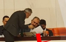 CHP'li Vekil, Belediyede yolsuzluk iddiaları var dedi, Adalet Bakanı'na tutanak verdi