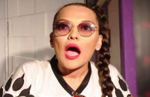 Ünlü şarkıcıya hırsız şoku