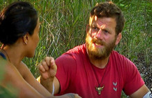 Survivor’da ilginç kavga: Yüzüne tükürdü!