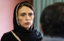 Yeni Zellanda Başbakanı'nın ejderhayla imtihanı