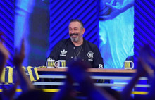 Fenerli Cem Yılmaz'dan Galatasaray paylaşımı