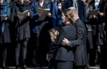 Ünlü milyarder 3 çocuğuna veda etti!