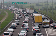 Bayram göçü sürüyor, yollar kilit...