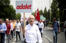Adalet yürüyüşü Çankaya'da park ile ölümsüzleşiyor