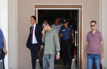 Hamile kadının aracını tekmeleyen baklavacı kardeşler serbest