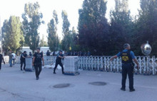 ODTÜ'de polis eşliğinde ağaçlar kesiliyor