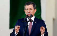 Siyasi etik yasasına Davutoğlu'ndan destek