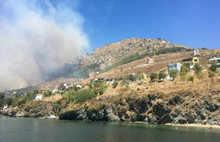 İki ada ile bir dağda yangın çıktı