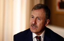 AKP kutlamasına çağrılmayan Davutoğlu ekibi tepkili: Ümmeti bölüyorlar