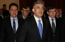 Selvi: Gül,Babacan ve Davutoğlu'nun özel dosyaları...