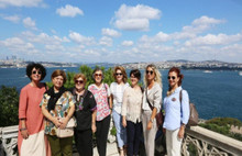 Başkan eşlerinden çarpıcı mesaj