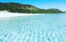 CHP'li Mehmet Göker’in Salda Gölü için imza kampanyasına destek çığ gibi büyüyor