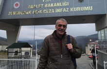 Gazeteciler gününde cezaevine girdi