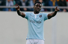 Demba Ba'dan Mesut Özil'e destek: Müslümanlar zulüm görüyor