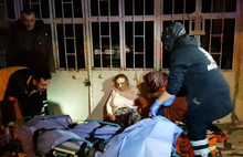 Evlat vahşeti! Annesini 15 yerinden bıçakladı