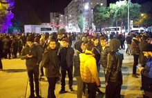 Halk sokaklara fırladı! Korkutan depremden ilk kareler