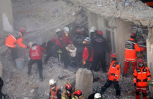 Elazığ'da arama kurtarma çalışmaları devam ediyor