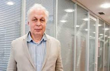 Ekonomi profesörü de dolandırıldı