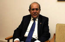 Burhan Kuzu Corona'dan hayatını kaybetti