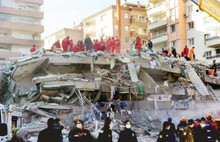 Yerle bir olan iki binanın çürük raporu ortaya çıktı