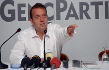 Cem Uzan:Bu iktidar seçimle gitmez