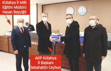 Bakanlığın gönderdiği tabletleri AKPliler dağıttı