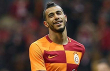 Galatasaray'lı Belhanda Süleymancıların yurdundan çıkarken görüntülendi