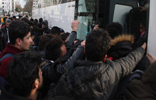 İstanbul'dan gitmek için birbirlerini ezdiler