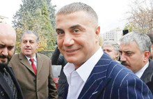 Organize suç örgütü lideri Sedat Peker: Mülteciler savaş bölgesine gönderilsinler