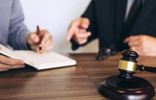 Boşanmayı husumet saydı, istismarcı erkeği akladı