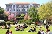 Boğaziçi Üniversitesi'nde eğitime ara verildi