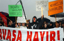 Savaşa Hayır demek yasak