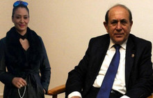 Burhan Kuzu Hanım Ağayı Mecliste ağırlamış