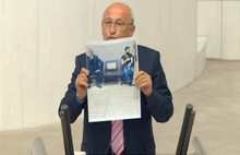 Gazetecilerin adliye görüntüsü olay yarattı