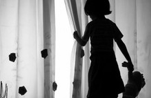 3,5 yaşındaki torununa tecavüz eden adamın serbest kalmasına isyan..