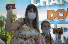 İlk Rus kafile Antalya'ya geldi