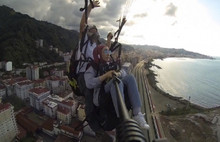 Yamaç paraşütüne zorunlu iniş...