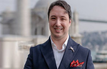 Hürriyet yazarı çocukken tacize uğradığını açıkladı