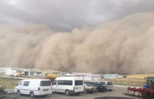 Toz fırtınasının şaşırttığı Ankara'da durum!