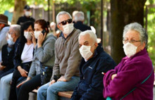 65 yaş üstüne bir darbe daha