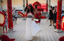 Büyükada İskelesi'ndeki kına gecesinin ev sahibi AKP’li yönetici çıktı