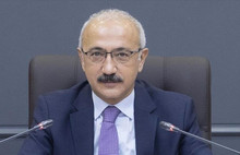 Lütfi Elvan istifa etmek istedi