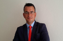 Metin Gürcan 2 Büyükleçiliğe Paralı Analiz Yazıyormuş