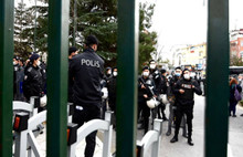 Boğaziçi önündeki eyleme polis engeli; gözaltılar var