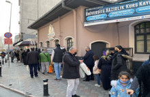 1 Liralık Ekmek Kuyruğu: İsmail Saymaz Paylaştı