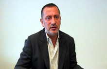 Fatih Altaylı ile Akit Yazarı arasında Meyhane ve Tecavüz Tartışması